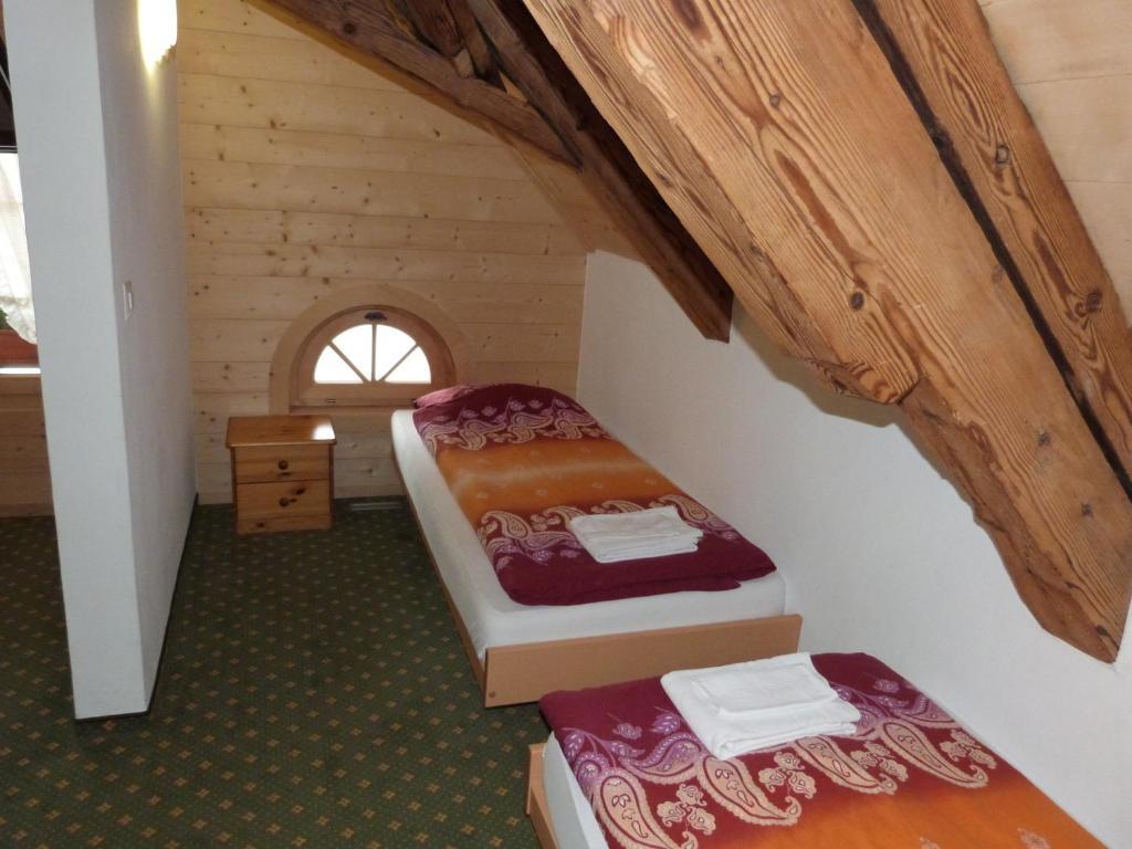 Hotel De Ville Rossinière Pokoj fotografie